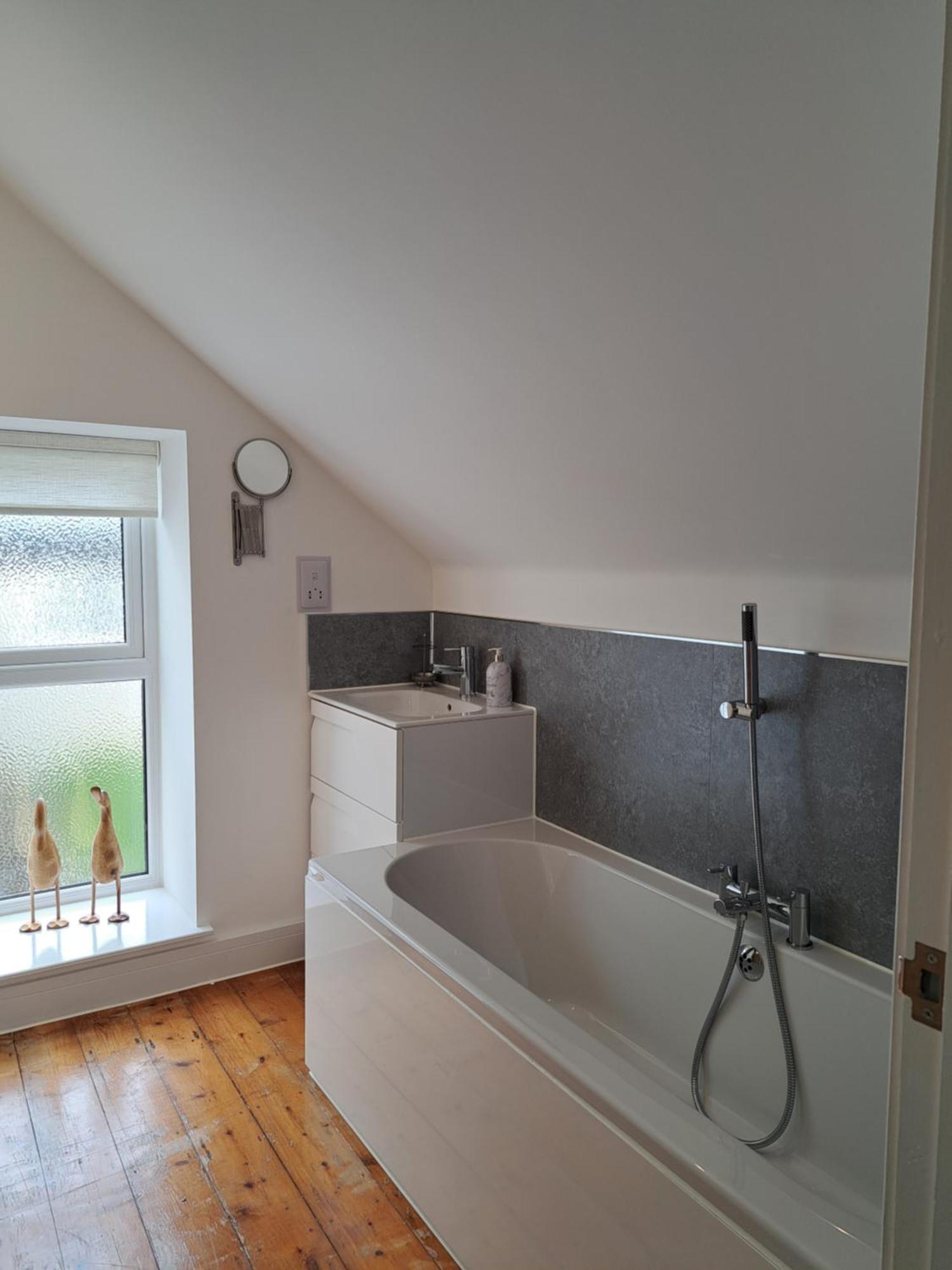 Fig Apartment Whitecroft